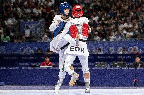 Paris 2024 - Palestinian Omar Yaser Ismail Wins His First Taekwendo Match