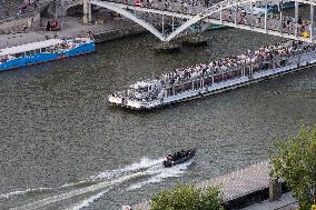 Paris 2024 - Police Patrol The River Seine