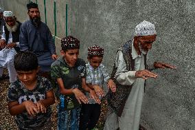 Special Prayers To End Dry Spell Offered In Kashmir