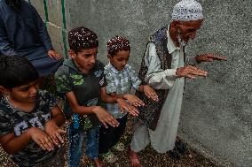 Special Prayers To End Dry Spell Offered In Kashmir