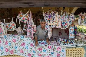 National Handloom Day Observed In Kashmir