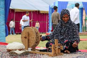 National Handloom Day Observed In Kashmir