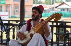 National Handloom Day Observed In Kashmir