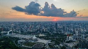 Tyndall Effect at Sunset in Nanning