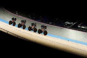 Paris 2024 - Track Cycling Illustrations