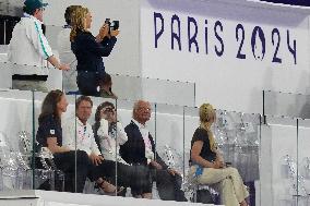 Paris 2024 - Queen Silvia And King Carl XVI Gustaf of Sweden At Athletics Event