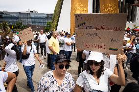 Demonstrations in Support of Venezuelan Election of Edmundo Gonzalez in Medellin Colombia