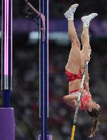 Paris 2024 - OnlyFans Star Alysha Newman Takes Bronze In Women’s Pole Vault