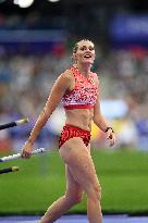 Paris 2024 - OnlyFans Star Alysha Newman Takes Bronze In Women’s Pole Vault