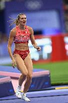 Paris 2024 - OnlyFans Star Alysha Newman Takes Bronze In Women’s Pole Vault