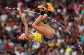 Paris 2024 - Australia’s Nina Kennedy Takes Gold In Women’s Pole Vault