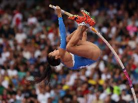 Paris 2024 - Australia’s Nina Kennedy Takes Gold In Women’s Pole Vault