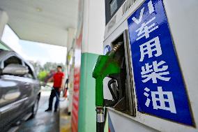 Finished Oil Prices Decline