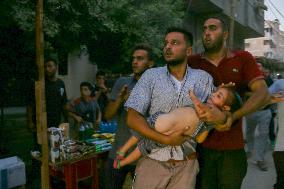 Israel Strikes 'Safe’ Deir Al-Balah Killing And Wounding Several