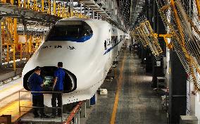 High-speed Trains Maintenance in Nanchang