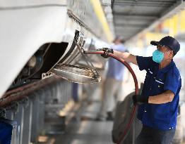 High-speed Trains Maintenance in Nanchang