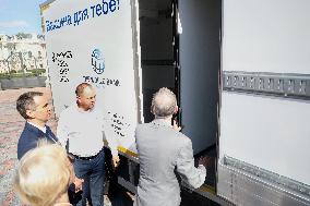 Transfer of 16 refrigerator trucks to transport vaccines in Kyiv