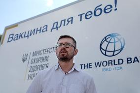 Transfer of 16 refrigerator trucks to transport vaccines in Kyiv