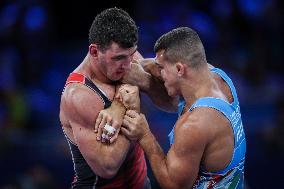 Semen Sergeevich NOVIKOV Of Bulgaria Against David LOSONCZI Of Hungary - WRESTLING - MEN'S GRECO-ROMAN 87KG SEMIFINAL MATCH 147