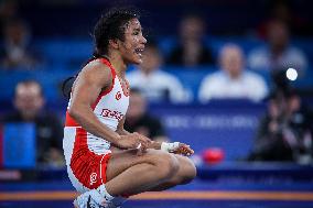 Lucia Yamileth YEPEZ GUZMAN Of Ecuador Against Annika WENDLE Of Germany - WRESTLING - WOMEN'S FREESTYLE 53KG SEMIFINAL MATCH 148