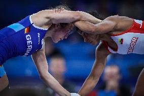 Lucia Yamileth YEPEZ GUZMAN Of Ecuador Against Annika WENDLE Of Germany - WRESTLING - WOMEN'S FREESTYLE 53KG SEMIFINAL MATCH 148