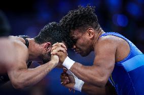 Alireza MOHMADIPIANI Of Iran Against Zhan BELENIUK Of Ukraine At WRESTLING - MEN'S GRECO-ROMAN 87KG SEMIFINAL MATCH 146