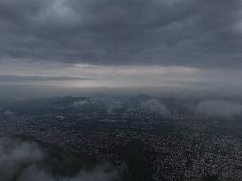 Clouds Hover Over The Mountains During The Monsoon Rain Season In Ajmer