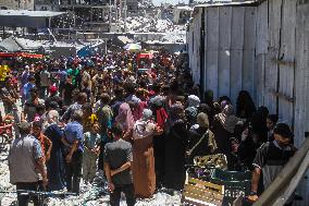 MIDEAST-GAZA-JABALIA REFUGEE CAMP-FOOD AID