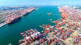 Qingdao Port Connecting 700 Ports