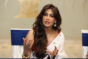 Bollywood Actress Chitrangada Singh At FICCI FLO 'Handloom And Textiles Fiesta'