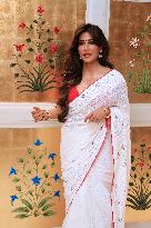 Bollywood Actress Chitrangada Singh At FICCI FLO 'Handloom And Textiles Fiesta'