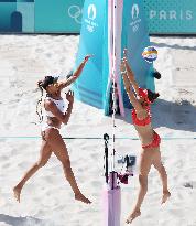 Paris 2024 - Canada Reach Women's Beach Volleyball Final