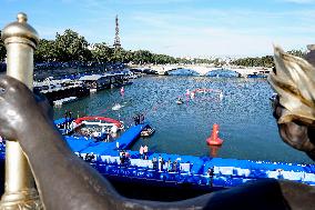 Paris 2024 - Men's 10km Marathon Swim