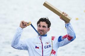 Paris 2024 - Canoe 1000m - Martin Fuksa Wins Gold