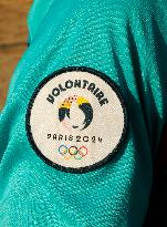 Paris 2024 - Illustrations Volunteers Outfits