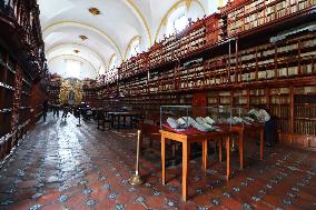 The Palafoxiana Library