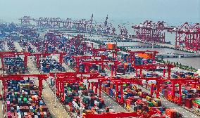 Cargo Throughput of The Main Line Ports of The Yangtze River