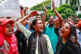 Bangladesh Chief Justice, Central Bank Chief Quit Amid Protests - Dhaka