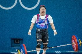 Weightlifting - Olympic Games Paris 2024: Day 15