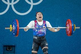 Weightlifting - Olympic Games Paris 2024: Day 15