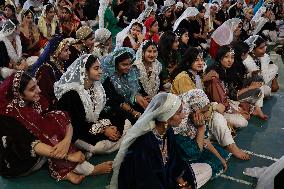 Record Set By Kashmiri Girls While Performing Folk Rouf