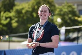 Paris 2024 - Fans salute medalists at the Parc des Champions in Paris FA