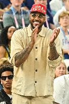 Paris 2024 - Carmelo Anthony At France v USA Basketball Final