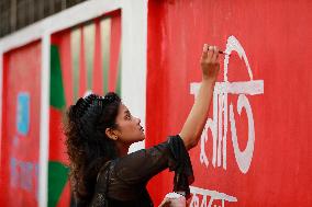 Students Paint The New Graffitis In Dhaka