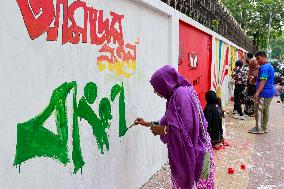 Students Paint The New Graffitis In Dhaka