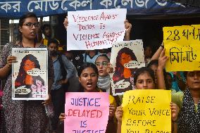 Junior Doctors Hold Protest In Government Hospitals For Rape And Murder Of A PGT Woman Doctor In Kolkata, India