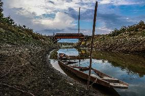 Dry Weather In Kashmir