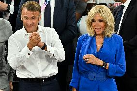 Paris 2024 - Emmanuel Macron And Brigitte At Women's Basketball Final