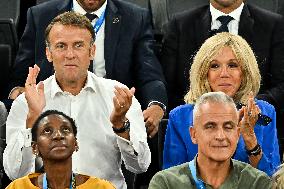 Paris 2024 - Emmanuel Macron And Brigitte At Women's Basketball Final