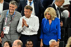 Paris 2024 - Emmanuel Macron And Brigitte At Women's Basketball Final